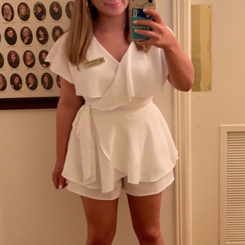 Do & be white wrap romper